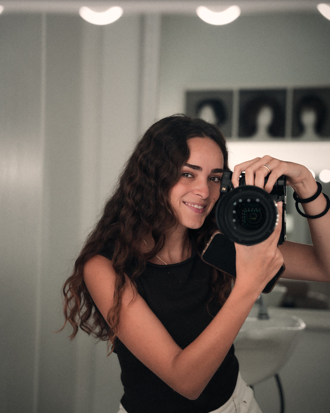 Cristina Lebrón con su cámara